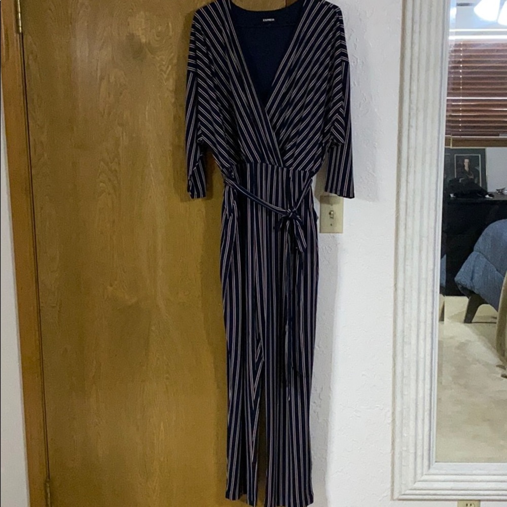 Express jumpsuit - Picture 2 of 7